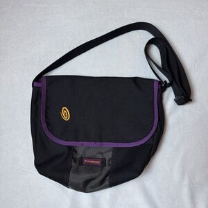 Timbuk2 Classic Crossbody Messenger Bag Nlack Purple Trim Adjustable Strap Bike